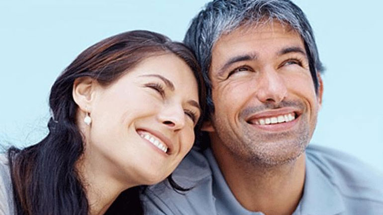 Γιατί οι γελαστοί άνθρωποι είναι πιο αδύνατοι και υγιείς